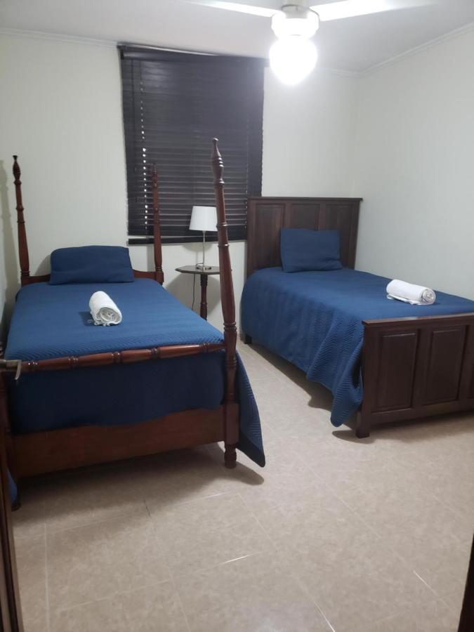 Acogedor Departamento En El Gala Apartment Santo Domingo Luaran gambar